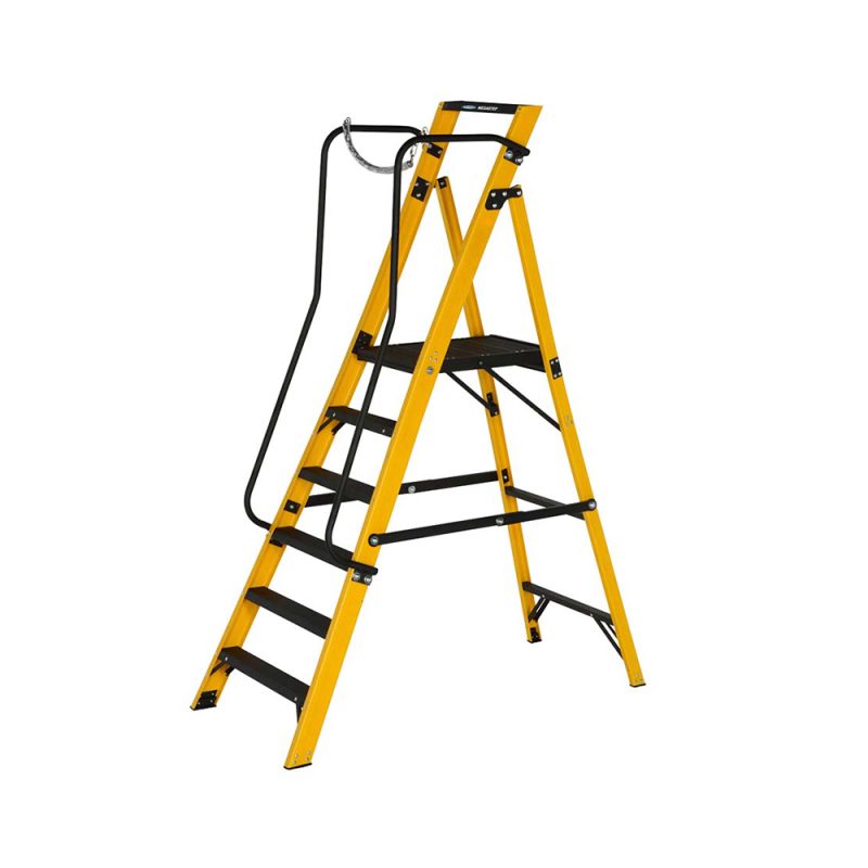Werner 6 Tread Podium Ladder - Kells Hire